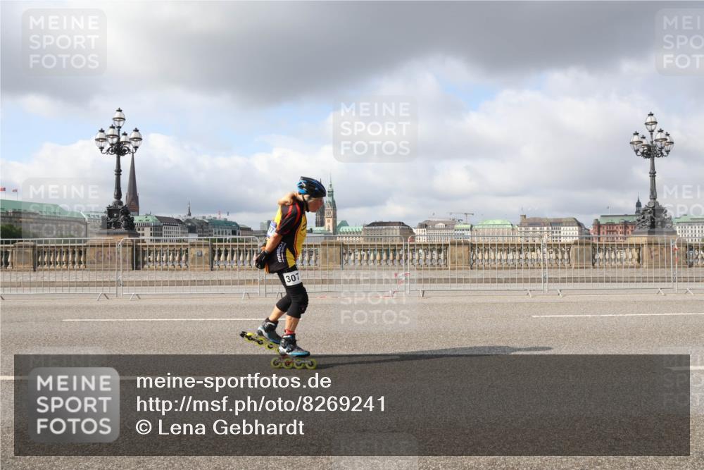29.06.2025 - hella hamburg halbmarathon Lena Gebhardt http://msf.ph/oto/8269241 29.06.2025 09:04:44 Lombardsbrücke  meine-sportfotos.de