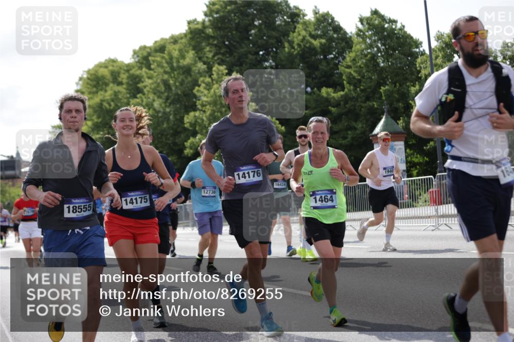 29.06.2025 - hella hamburg halbmarathon Jannik Wohlers http://msf.ph/oto/8269255 29.06.2025 10:01:19 Lombardsbrücke 1184, 1329, 1464, 1653, 1722, 1724, 1729, 1881, 1940, 2167, 2591, 2806, 2957, 3039, 3199, 4322, 4328, 4663, 5547, 5602, 5603, 6281, 6302, 6438, 6921, 8392, 8578, 8822, 8926, 9230, 10281, 10301, 10882, 10915, 11043, 11771, 11808, 12564, 12734, 12736, 13528, 13796, 14026, 14175, 14176, 14375, 15093, 16424, 16426, 16909, 17017, 17136, 17140, 17441, 17670, 17810, 18232, 18555, 18716, 18739, 18855, 18899, 18954, 19160 meine-sportfotos.de