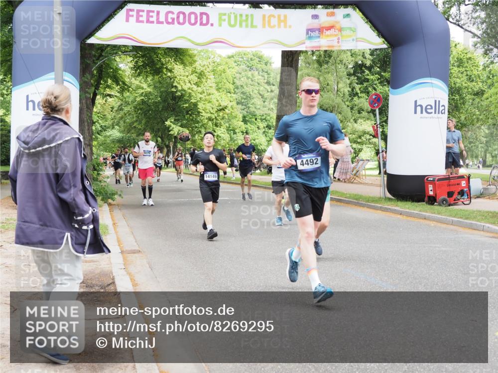 29.06.2025 - hella hamburg halbmarathon MichiJ http://msf.ph/oto/8269295 29.06.2025 10:55:29 Zwischen KM18-KM19 2712, 4492, 6822, 8147, 9128, 14149, 17746, 18042, 19134 meine-sportfotos.de