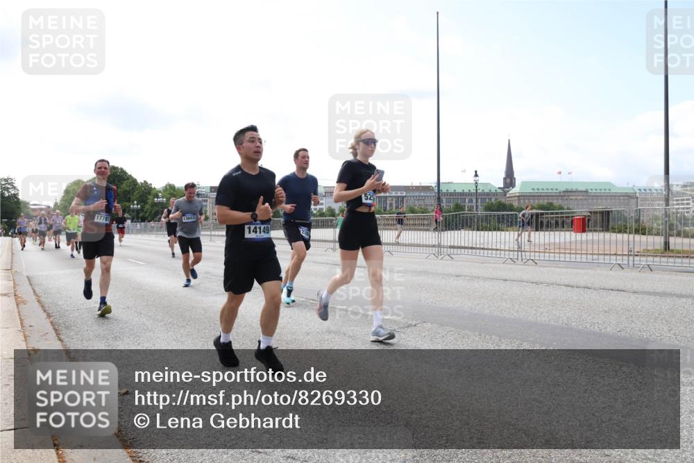 29.06.2025 - hella hamburg halbmarathon Lena Gebhardt http://msf.ph/oto/8269330 29.06.2025 10:11:20 Lombardsbrücke 1166, 1723, 1781, 1866, 2868, 3837, 4287, 5254, 5653, 7271, 7370, 8115, 8171, 8206, 8207, 8368, 8561, 8807, 8810, 9119, 10196, 10372, 11149, 11321, 11755, 12286, 12426, 12556, 12571, 12790, 12836, 13603, 13939, 14008, 14022, 14149, 14270, 15009, 15252, 15797, 15908, 16383, 17142, 17500, 17787, 18382, 19172, 19241 meine-sportfotos.de