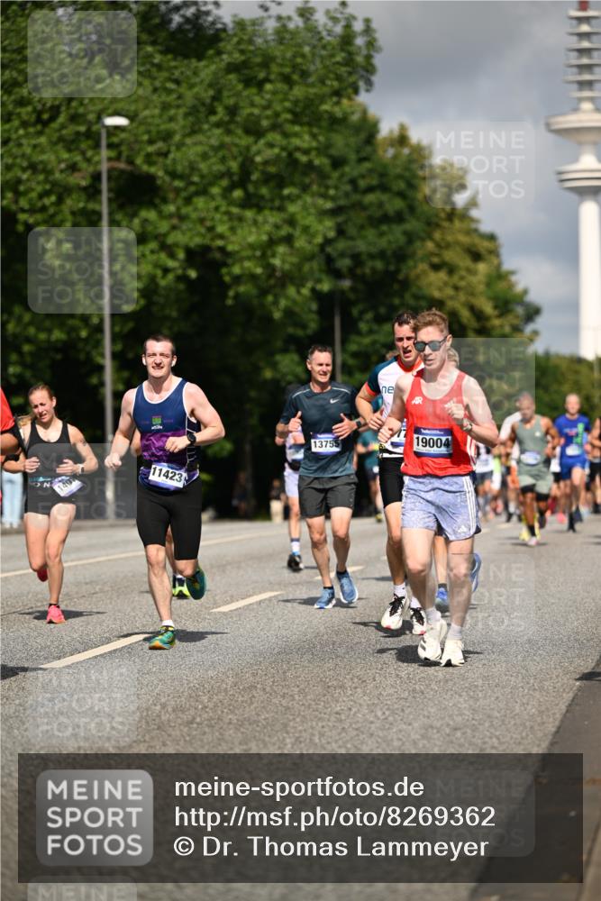 29.06.2025 - hella hamburg halbmarathon Dr. Thomas Lammeyer http://msf.ph/oto/8269362 29.06.2025 09:52:31 Kennedybrücke 1042, 1571, 1600, 2262, 2707, 2797, 3547, 4062, 4381, 5003, 5124, 6037, 6047, 7310, 7482, 7981, 8002, 9640, 9643, 10190, 10369, 10451, 10738, 10877, 11106, 11177, 11423 meine-sportfotos.de