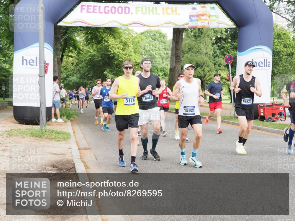29.06.2025 - hella hamburg halbmarathon MichiJ http://msf.ph/oto/8269595 29.06.2025 10:31:09 Zwischen KM18-KM19 2233, 3116, 3697, 9371, 14201, 14210, 15233, 15301, 15921, 16626, 17363, 17864, 18274, 18632, 18920, 18987, 19090 meine-sportfotos.de