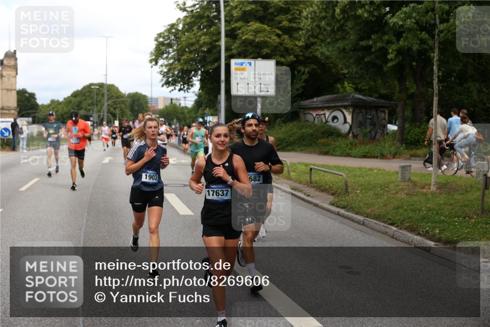 29.06.2025 - hella hamburg halbmarathon Yannick Fuchs http://msf.ph/oto/8269606 29.06.2025 10:36:54 20KM 1209, 1256, 1312, 1700, 1903, 2233, 3523, 4823, 5436, 5682, 6639, 6721, 6770, 7035, 7363, 7448, 7693, 7734, 7765, 7865, 9833, 10216, 10469, 12098, 13446, 13483, 13709, 13725, 14811, 15095, 15175, 15270, 16281, 16295, 16507, 16626, 16660, 17000, 17016, 17177, 17363, 17637, 17864, 17926, 18330, 18559, 18920 meine-sportfotos.de