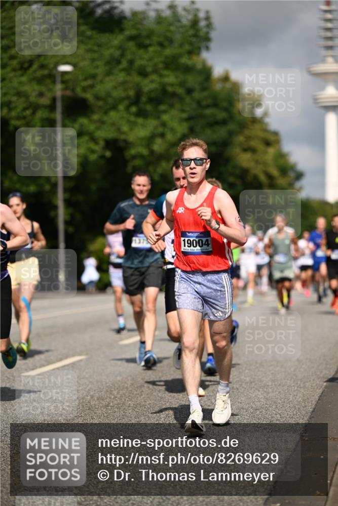 29.06.2025 - hella hamburg halbmarathon Dr. Thomas Lammeyer http://msf.ph/oto/8269629 29.06.2025 09:52:33 Kennedybrücke 1042, 1571, 1600, 2044, 2707, 2797, 2849, 3547, 4062, 5003, 5050, 5124, 6037, 6047, 7109, 7310, 7482, 7981, 8002, 9640, 9643, 10190, 10369, 10451, 10738, 10877, 11106, 11177, 11423 meine-sportfotos.de