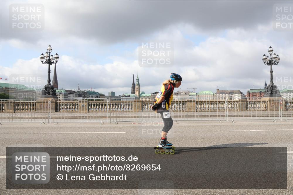 29.06.2025 - hella hamburg halbmarathon Lena Gebhardt http://msf.ph/oto/8269654 29.06.2025 09:04:44 Lombardsbrücke  meine-sportfotos.de