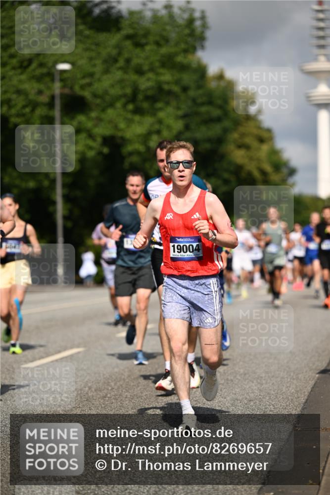 29.06.2025 - hella hamburg halbmarathon Dr. Thomas Lammeyer http://msf.ph/oto/8269657 29.06.2025 09:52:33 Kennedybrücke 1042, 1571, 1600, 2044, 2707, 2797, 2849, 3547, 4062, 5003, 5050, 5124, 6037, 6047, 7109, 7310, 7482, 7981, 8002, 9640, 9643, 10190, 10369, 10451, 10738, 10877, 11106, 11177, 11423 meine-sportfotos.de