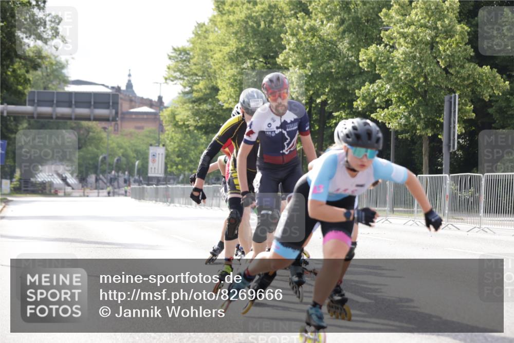 29.06.2025 - hella hamburg halbmarathon Jannik Wohlers http://msf.ph/oto/8269666 29.06.2025 08:51:23 Lombardsbrücke  meine-sportfotos.de