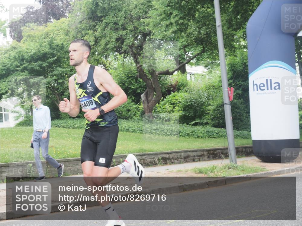 29.06.2025 - hella hamburg halbmarathon KatJ http://msf.ph/oto/8269716 29.06.2025 10:07:33 Zwischen KM18-KM19  meine-sportfotos.de
