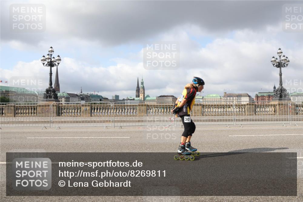 29.06.2025 - hella hamburg halbmarathon Lena Gebhardt http://msf.ph/oto/8269811 29.06.2025 09:04:44 Lombardsbrücke  meine-sportfotos.de