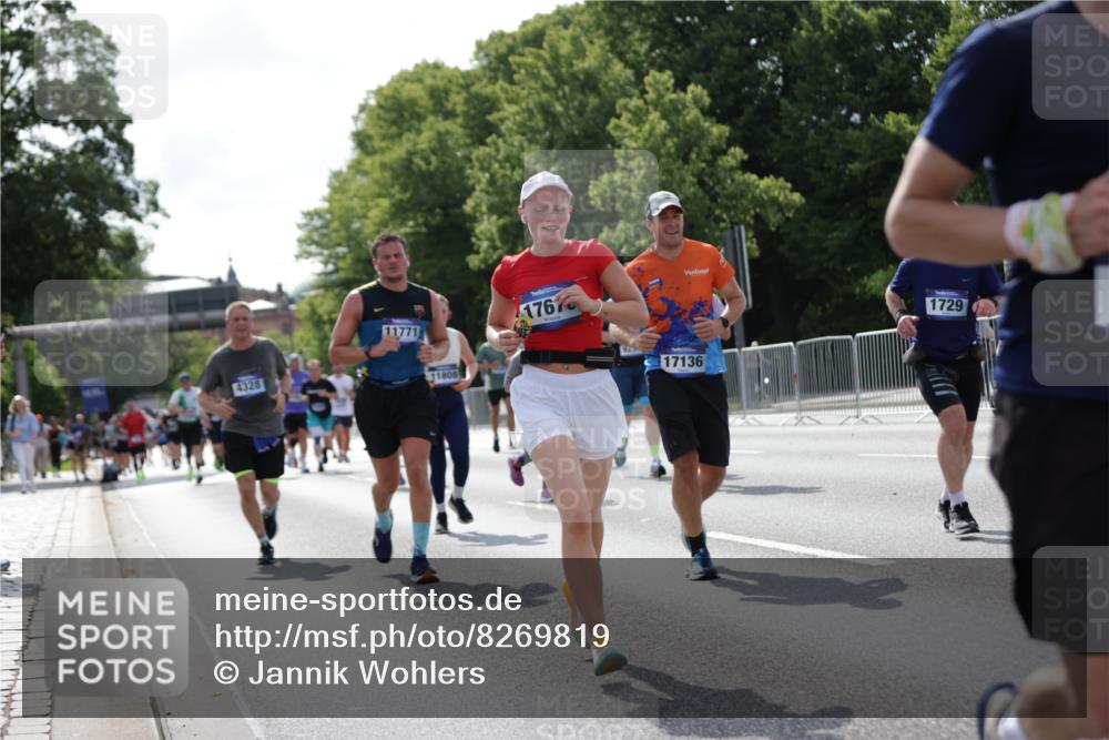 29.06.2025 - hella hamburg halbmarathon Jannik Wohlers http://msf.ph/oto/8269819 29.06.2025 10:01:22 Lombardsbrücke 1184, 1329, 1464, 1653, 1722, 1724, 1729, 1881, 1940, 2167, 2591, 2806, 2957, 3039, 4328, 4663, 5547, 5602, 5603, 5742, 6438, 6595, 6921, 8578, 8822, 8926, 9230, 10281, 10301, 10882, 10915, 11771, 11808, 12564, 12734, 12736, 12781, 13528, 13796, 14026, 14175, 14176, 14375, 15093, 16424, 16426, 16909, 17017, 17136, 17670, 17810, 18232, 18555, 18739, 18855, 18899, 18954 meine-sportfotos.de