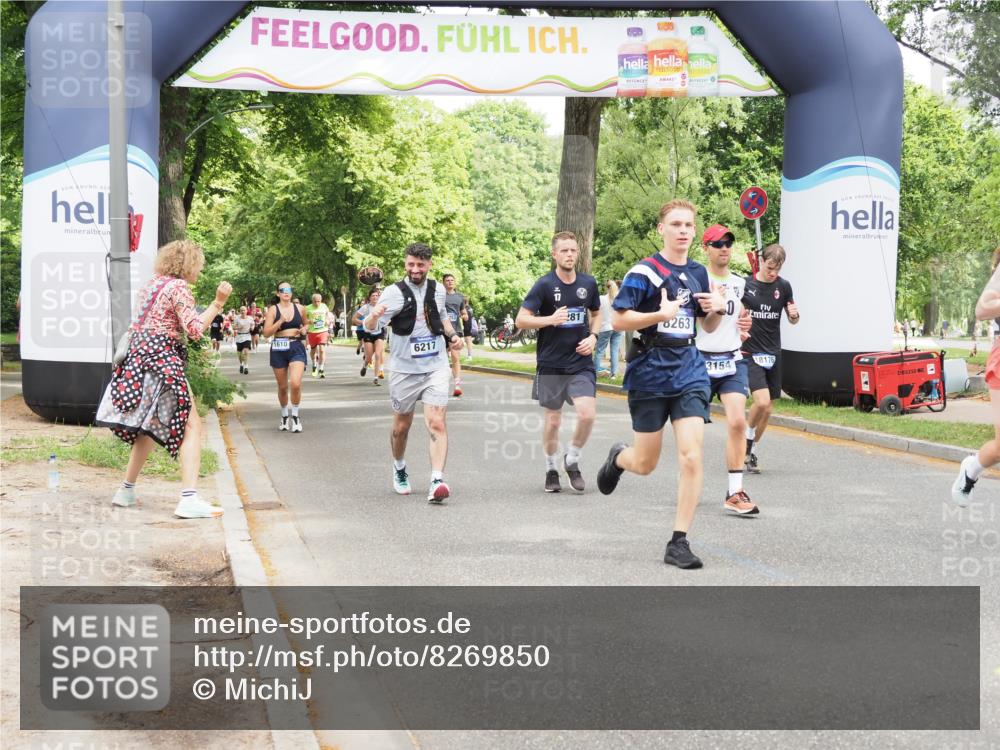 29.06.2025 - hella hamburg halbmarathon MichiJ http://msf.ph/oto/8269850 29.06.2025 10:55:38 Zwischen KM18-KM19 1071, 3154, 6217, 8263, 8632, 9075, 14868, 15697, 18176 meine-sportfotos.de