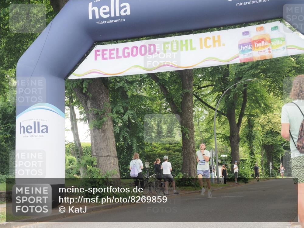 29.06.2025 - hella hamburg halbmarathon KatJ http://msf.ph/oto/8269859 29.06.2025 10:07:54 Zwischen KM18-KM19  meine-sportfotos.de