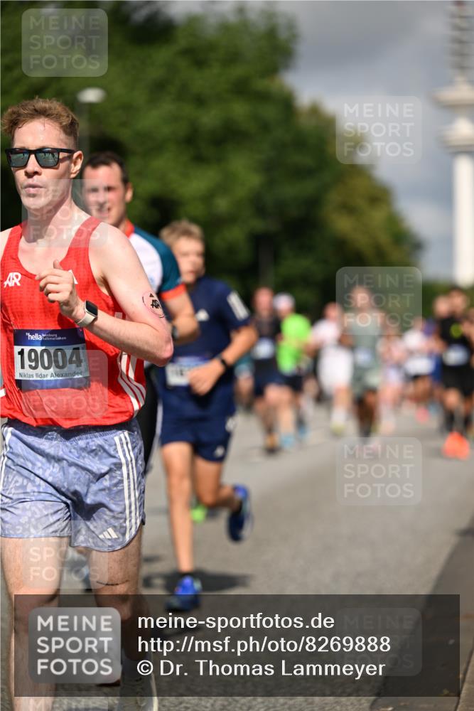 29.06.2025 - hella hamburg halbmarathon Dr. Thomas Lammeyer http://msf.ph/oto/8269888 29.06.2025 09:52:34 Kennedybrücke 1042, 1571, 1600, 2044, 2707, 2797, 2849, 3014, 3547, 5050, 5124, 6037, 6047, 7109, 7310, 7482, 7981, 8002, 9640, 9643, 9686, 10190, 10369, 10451, 10738, 10877, 11106, 11177, 11423 meine-sportfotos.de