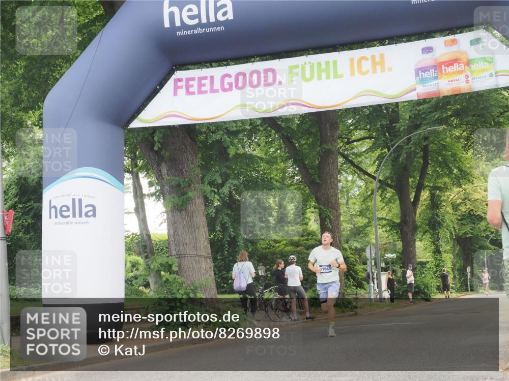 29.06.2025 - hella hamburg halbmarathon KatJ http://msf.ph/oto/8269898 29.06.2025 10:07:55 Zwischen KM18-KM19  meine-sportfotos.de