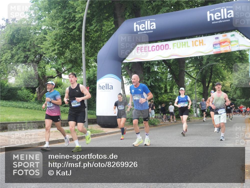29.06.2025 - hella hamburg halbmarathon KatJ http://msf.ph/oto/8269926 29.06.2025 10:39:35 Zwischen KM18-KM19 1683, 2364, 4121, 4814, 4839, 5032, 5482, 6562, 6657, 7178, 7724, 7732, 8172, 8661, 8710 meine-sportfotos.de
