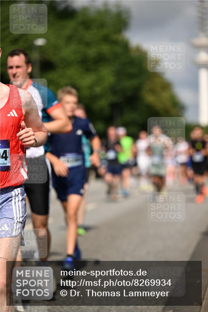 29.06.2025 - hella hamburg halbmarathon Dr. Thomas Lammeyer http://msf.ph/oto/8269934 29.06.2025 09:52:34 Kennedybrücke 1042, 1571, 1600, 2044, 2707, 2797, 2849, 3014, 3547, 5050, 5124, 6037, 6047, 7109, 7310, 7482, 7981, 8002, 9640, 9643, 9686, 10190, 10369, 10451, 10738, 10877, 11106, 11177, 11423 meine-sportfotos.de