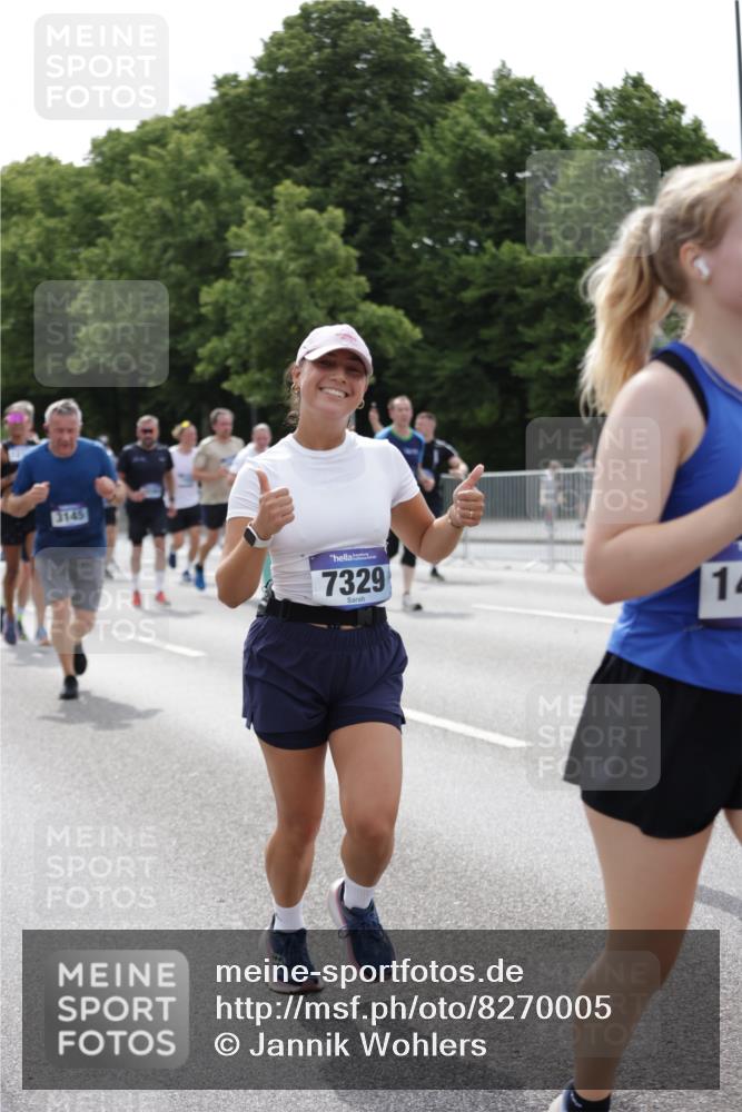 29.06.2025 - hella hamburg halbmarathon Jannik Wohlers http://msf.ph/oto/8270005 29.06.2025 10:33:50 Lombardsbrücke 1672, 2265, 2464, 2496, 2510, 2511, 2526, 2801, 2933, 3145, 3829, 3848, 4824, 4826, 5609, 6105, 6574, 7324, 7329, 8277, 8349, 8965, 10360, 10564, 11432, 11668, 12165, 12330, 12896, 13437, 13485, 13747, 14047, 14058, 14854, 14855, 14918, 14919, 15793, 15845, 15983, 16115, 16578, 17105, 17650, 17789, 17953, 18044 meine-sportfotos.de
