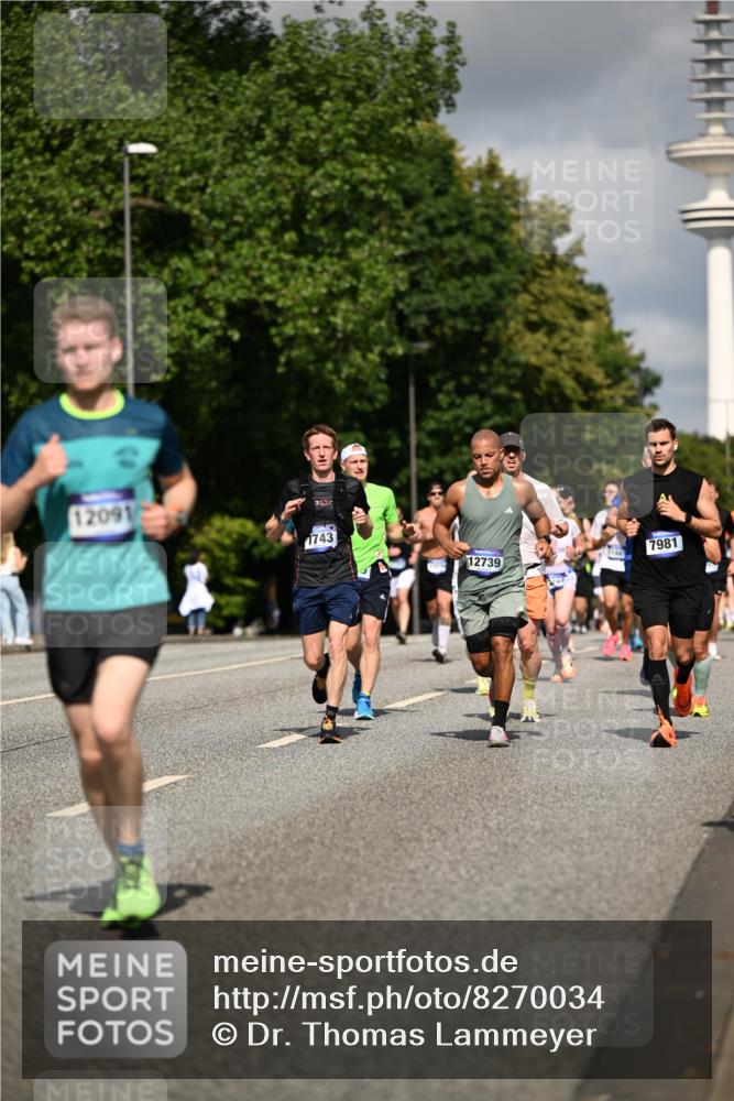 29.06.2025 - hella hamburg halbmarathon Dr. Thomas Lammeyer http://msf.ph/oto/8270034 29.06.2025 09:52:36 Kennedybrücke 1042, 1571, 1600, 2044, 2707, 2797, 2849, 3014, 5050, 5124, 6037, 6047, 6771, 7109, 7310, 7482, 7981, 9640, 9643, 9686, 10369, 10451, 10877, 11106, 11177, 11423 meine-sportfotos.de