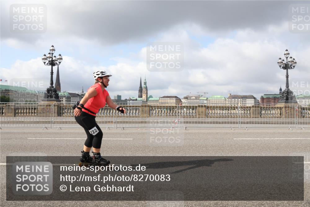 29.06.2025 - hella hamburg halbmarathon Lena Gebhardt http://msf.ph/oto/8270083 29.06.2025 09:04:49 Lombardsbrücke  meine-sportfotos.de