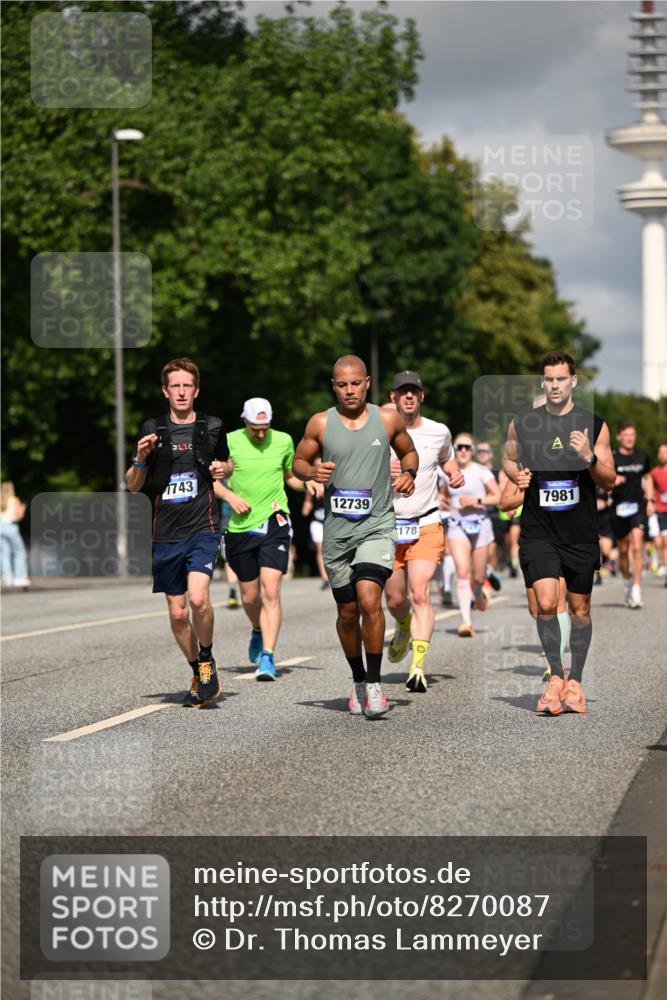 29.06.2025 - hella hamburg halbmarathon Dr. Thomas Lammeyer http://msf.ph/oto/8270087 29.06.2025 09:52:37 Kennedybrücke 1042, 1571, 1600, 2044, 2707, 2797, 2849, 3014, 5050, 5124, 6037, 6047, 6771, 7109, 7310, 7482, 7981, 9640, 9643, 9686, 10369, 10451, 10877, 11106, 11177, 11423 meine-sportfotos.de