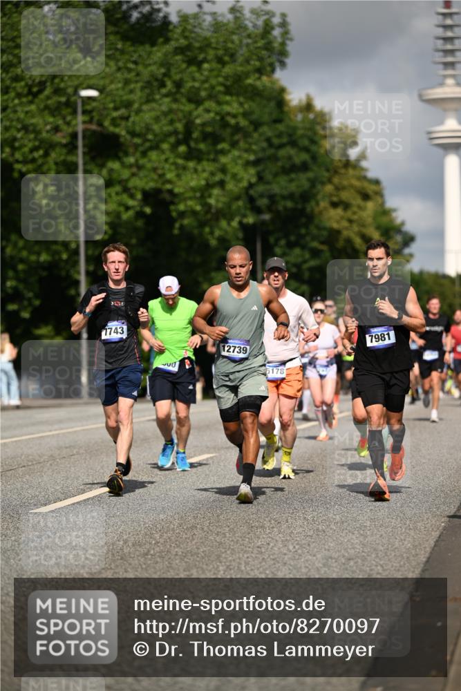 29.06.2025 - hella hamburg halbmarathon Dr. Thomas Lammeyer http://msf.ph/oto/8270097 29.06.2025 09:52:37 Kennedybrücke 1042, 1571, 1600, 2044, 2707, 2797, 2849, 3014, 5050, 5124, 6037, 6047, 6771, 7109, 7310, 7482, 7981, 9640, 9643, 9686, 10369, 10451, 10877, 11106, 11177, 11423 meine-sportfotos.de