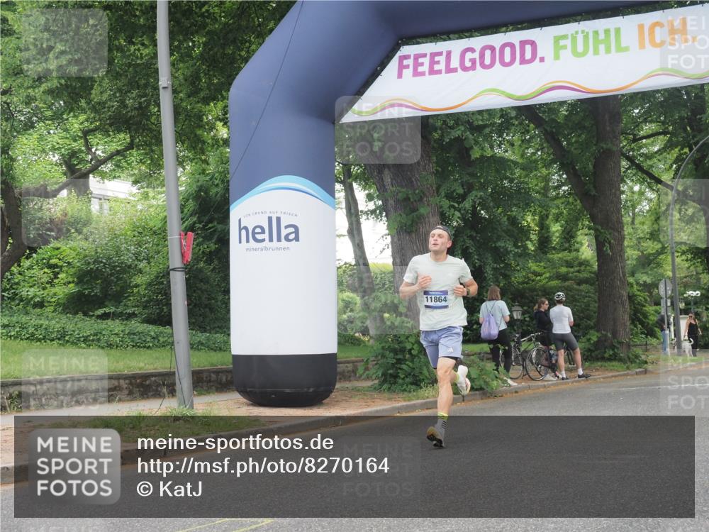 29.06.2025 - hella hamburg halbmarathon KatJ http://msf.ph/oto/8270164 29.06.2025 10:07:56 Zwischen KM18-KM19  meine-sportfotos.de