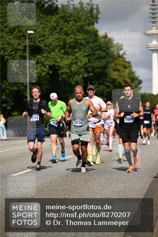 29.06.2025 - hella hamburg halbmarathon Dr. Thomas Lammeyer http://msf.ph/oto/8270207 29.06.2025 09:52:37 Kennedybrücke 1042, 1571, 1600, 2044, 2707, 2797, 2849, 3014, 5050, 5124, 6037, 6047, 6771, 7109, 7310, 7482, 7981, 9640, 9643, 9686, 10369, 10451, 10877, 11106, 11177, 11423 meine-sportfotos.de