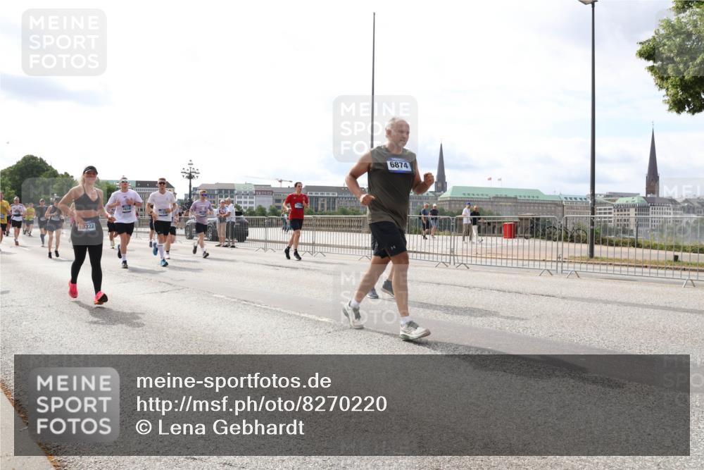 29.06.2025 - hella hamburg halbmarathon Lena Gebhardt http://msf.ph/oto/8270220 29.06.2025 10:19:56 Lombardsbrücke 13322, 16240, 6874, 1110, 1115, 1145, 1154, 1534, 1708, 2064, 2357, 2405, 2441, 2918, 2993, 2995, 3278, 3446, 3678, 4108, 4110, 4170, 4539, 4562, 4570, 4585, 4737, 4739, 4979, 5035, 5123, 5251, 5397, 5449, 5556, 5659, 5849, 5878, 6444, 6796, 6797, 6872, 6874, 6939, 7137, 7248, 7249, 7519, 7744, 7808, 7836, 7917, 8146, 8387, 8427, 8537, 8738, 9196, 10349, 10540, 10550, 10594, 10622, 10701, 11028, 11036 meine-sportfotos.de