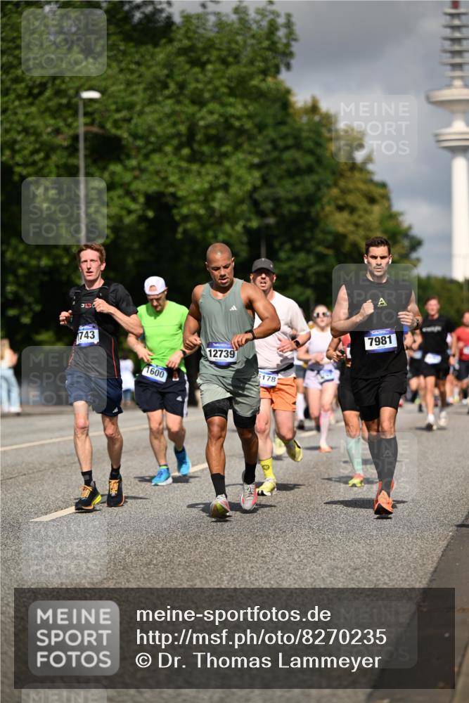 29.06.2025 - hella hamburg halbmarathon Dr. Thomas Lammeyer http://msf.ph/oto/8270235 29.06.2025 09:52:37 Kennedybrücke 1042, 1571, 1600, 2044, 2707, 2797, 2849, 3014, 5050, 5124, 6037, 6047, 6771, 7109, 7310, 7482, 7981, 9640, 9643, 9686, 10369, 10451, 10877, 11106, 11177, 11423 meine-sportfotos.de