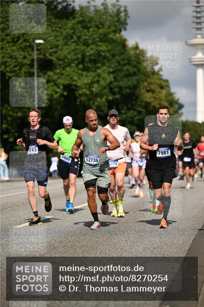 29.06.2025 - hella hamburg halbmarathon Dr. Thomas Lammeyer http://msf.ph/oto/8270254 29.06.2025 09:52:37 Kennedybrücke 1042, 1571, 1600, 2044, 2707, 2797, 2849, 3014, 5050, 5124, 6037, 6047, 6771, 7109, 7310, 7482, 7981, 9640, 9643, 9686, 10369, 10451, 10877, 11106, 11177, 11423 meine-sportfotos.de