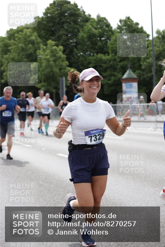 29.06.2025 - hella hamburg halbmarathon Jannik Wohlers http://msf.ph/oto/8270257 29.06.2025 10:33:50 Lombardsbrücke 1672, 2265, 2464, 2496, 2510, 2511, 2526, 2801, 2933, 3145, 3829, 3848, 4824, 4826, 5609, 6105, 6574, 7324, 7329, 8277, 8349, 8965, 10360, 10564, 11432, 11668, 12165, 12330, 12896, 13437, 13485, 13747, 14047, 14058, 14854, 14855, 14918, 14919, 15793, 15845, 15983, 16115, 16578, 17105, 17650, 17789, 17953, 18044 meine-sportfotos.de