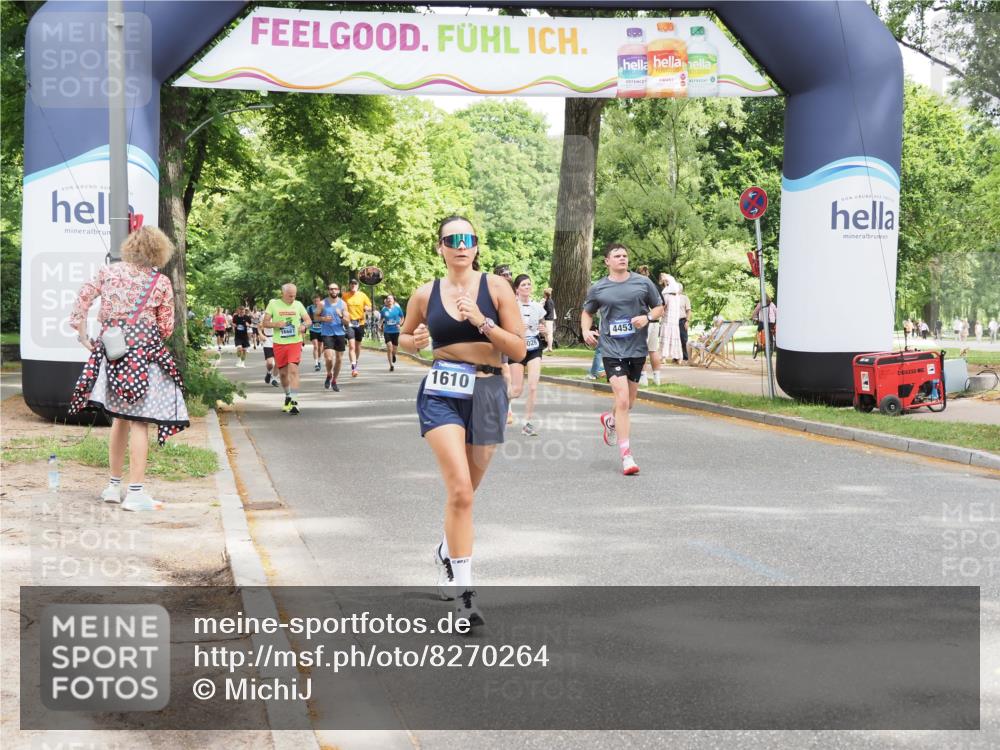 29.06.2025 - hella hamburg halbmarathon MichiJ http://msf.ph/oto/8270264 29.06.2025 10:55:41 Zwischen KM18-KM19 1071, 1610, 2281, 3154, 4453, 6026, 6217, 8263, 9075, 18176 meine-sportfotos.de
