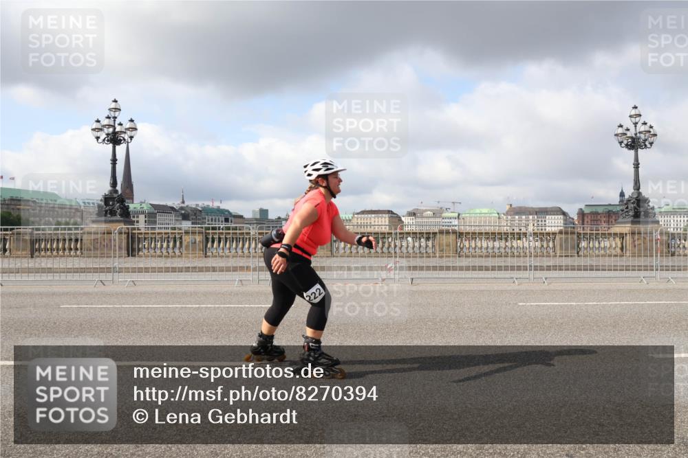 29.06.2025 - hella hamburg halbmarathon Lena Gebhardt http://msf.ph/oto/8270394 29.06.2025 09:04:49 Lombardsbrücke  meine-sportfotos.de