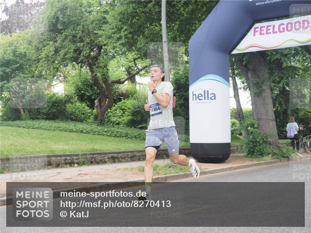 29.06.2025 - hella hamburg halbmarathon KatJ http://msf.ph/oto/8270413 29.06.2025 10:07:57 Zwischen KM18-KM19  meine-sportfotos.de