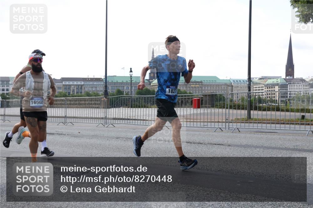 29.06.2025 - hella hamburg halbmarathon Lena Gebhardt http://msf.ph/oto/8270448 29.06.2025 09:44:52 Lombardsbrücke 16508, 1827, 1065, 1827, 2021, 2879, 3075, 3201, 3845, 3968, 4678, 5269, 5367, 6619, 7349, 8473, 8731, 10106, 10156, 10848, 11169, 11877, 12287, 12337, 12369, 12900, 13779, 13838, 13956, 14164, 14828, 15268, 15576, 15583, 15880, 16118, 16377, 16508, 16713, 16736, 17258, 17354, 17428, 18567, 18699, 19114 meine-sportfotos.de