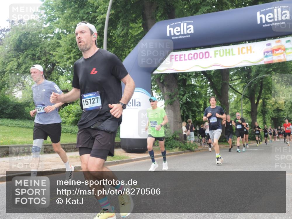 29.06.2025 - hella hamburg halbmarathon KatJ http://msf.ph/oto/8270506 29.06.2025 10:39:42 Zwischen KM18-KM19 1683, 4121, 5008 meine-sportfotos.de