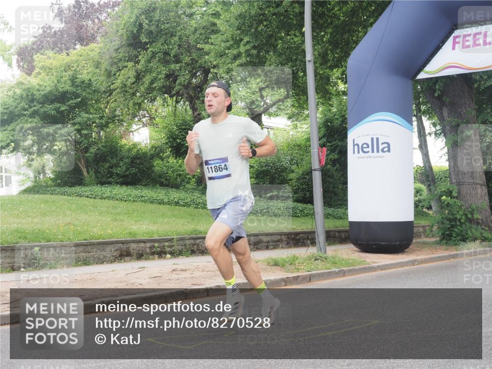 29.06.2025 - hella hamburg halbmarathon KatJ http://msf.ph/oto/8270528 29.06.2025 10:07:57 Zwischen KM18-KM19  meine-sportfotos.de
