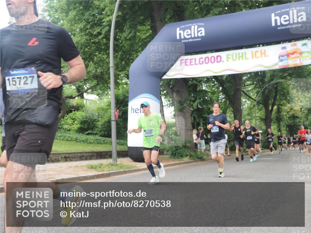 29.06.2025 - hella hamburg halbmarathon KatJ http://msf.ph/oto/8270538 29.06.2025 10:39:42 Zwischen KM18-KM19 1683, 4121, 5008 meine-sportfotos.de