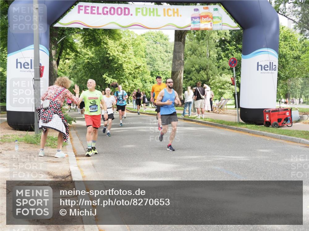 29.06.2025 - hella hamburg halbmarathon MichiJ http://msf.ph/oto/8270653 29.06.2025 10:55:46 Zwischen KM18-KM19 1610, 2281, 4453, 6026, 6217, 8563, 15369, 16687, 18189 meine-sportfotos.de
