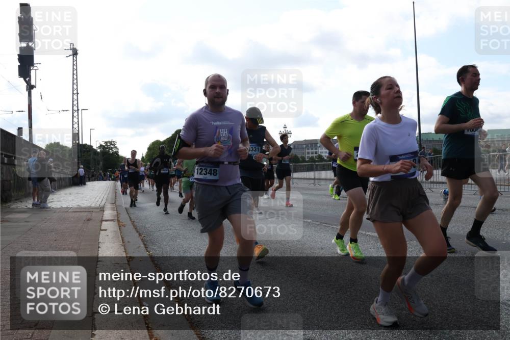 29.06.2025 - hella hamburg halbmarathon Lena Gebhardt http://msf.ph/oto/8270673 29.06.2025 09:57:27 Lombardsbrücke 12348, 331, 04, 1030, 1086, 1193, 1327, 1381, 1422, 1442, 1537, 1657, 1783, 2025, 2119, 2252, 2444, 2488, 2595, 2814, 2839, 2855, 2869, 3048, 3093, 3096, 3103, 3575, 3698, 3791, 3999, 4261, 4299, 4379, 4558, 4726, 4770, 4986, 5008, 5013, 5018, 5021, 5024, 5032, 5319, 5633, 5744, 5820, 5907, 6125, 6374, 6720, 6762, 6795, 6942, 7177, 7221, 7259, 7397, 7594, 7742, 7918, 7930, 7932, 7973, 8112, 8313, 8651, 8813, 8930, 9060, 9316, 10191 meine-sportfotos.de