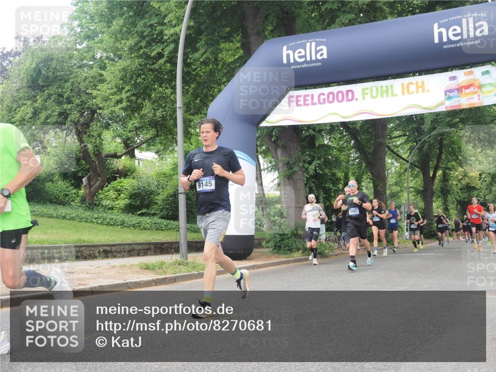29.06.2025 - hella hamburg halbmarathon KatJ http://msf.ph/oto/8270681 29.06.2025 10:39:43 Zwischen KM18-KM19 1683, 5008, 7383 meine-sportfotos.de