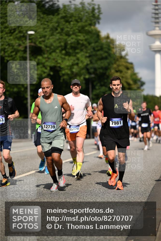 29.06.2025 - hella hamburg halbmarathon Dr. Thomas Lammeyer http://msf.ph/oto/8270707 29.06.2025 09:52:38 Kennedybrücke 1042, 1571, 1600, 2044, 2707, 2797, 2849, 3014, 5050, 5124, 6037, 6047, 6771, 7109, 7310, 7482, 7981, 9640, 9686, 10369, 10451, 10877, 11106, 11177, 11423 meine-sportfotos.de