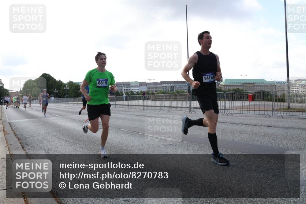 29.06.2025 - hella hamburg halbmarathon Lena Gebhardt http://msf.ph/oto/8270783 29.06.2025 09:44:54 Lombardsbrücke 6619, 14164, 1065, 1827, 2021, 2746, 2879, 3075, 3201, 3845, 3968, 4678, 5269, 5367, 6619, 7349, 8473, 8731, 10106, 10156, 10486, 10848, 11169, 11877, 12287, 12337, 12369, 12595, 12900, 13779, 13838, 13956, 14140, 14164, 15268, 15576, 15583, 15880, 15883, 16118, 16377, 16508, 16713, 16736, 16818, 17354, 17428, 18567, 18699, 19114 meine-sportfotos.de