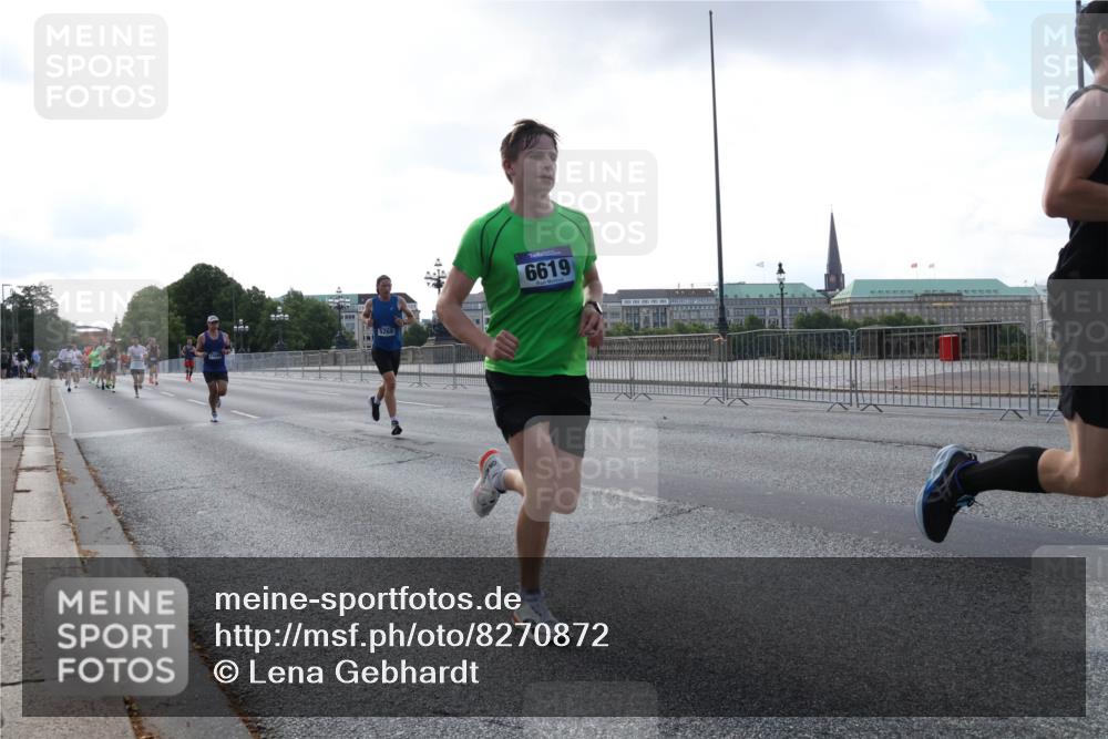 29.06.2025 - hella hamburg halbmarathon Lena Gebhardt http://msf.ph/oto/8270872 29.06.2025 09:44:54 Lombardsbrücke 5269, 6619, 1065, 1827, 2021, 2746, 2879, 3075, 3201, 3845, 3968, 4678, 5269, 5367, 6619, 7349, 8473, 8731, 10106, 10156, 10486, 10848, 11169, 11877, 12287, 12337, 12369, 12595, 12900, 13779, 13838, 13956, 14140, 14164, 15268, 15576, 15583, 15880, 15883, 16118, 16377, 16508, 16713, 16736, 16818, 17354, 17428, 18567, 18699, 19114 meine-sportfotos.de