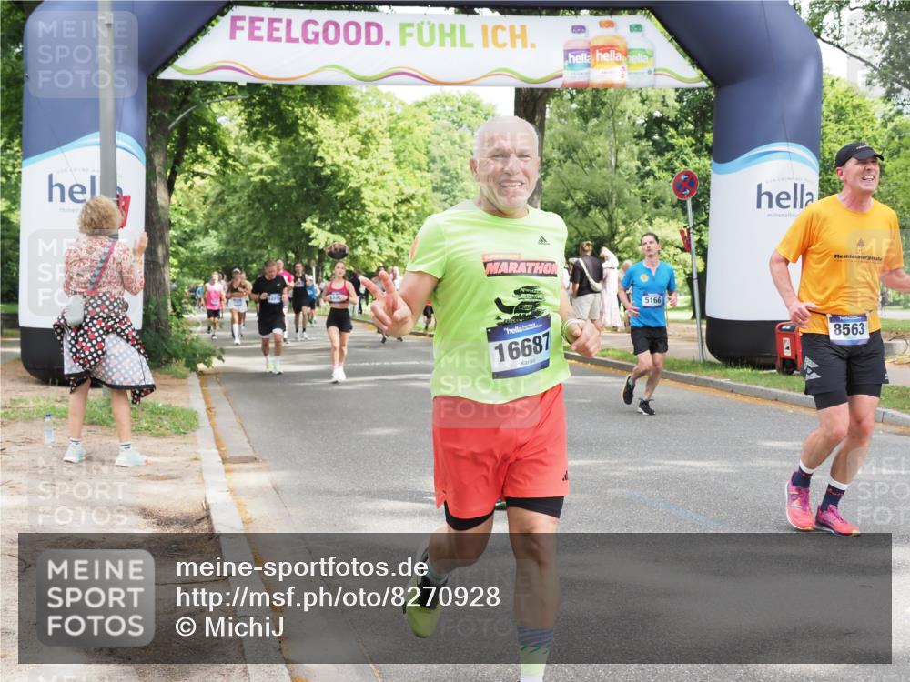29.06.2025 - hella hamburg halbmarathon MichiJ http://msf.ph/oto/8270928 29.06.2025 10:55:49 Zwischen KM18-KM19 1610, 5166, 6026, 8256, 8563, 15369, 16687, 18189 meine-sportfotos.de