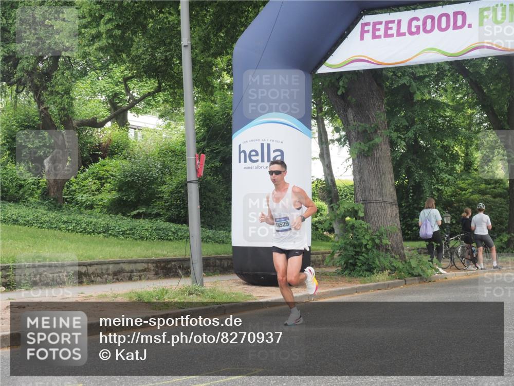 29.06.2025 - hella hamburg halbmarathon KatJ http://msf.ph/oto/8270937 29.06.2025 10:08:08 Zwischen KM18-KM19  meine-sportfotos.de