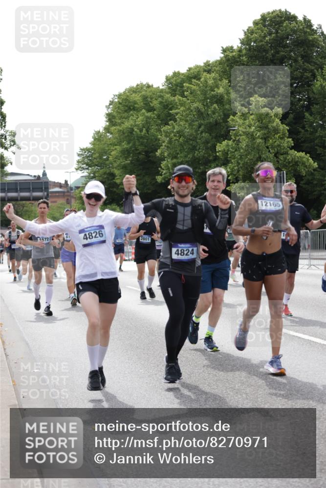 29.06.2025 - hella hamburg halbmarathon Jannik Wohlers http://msf.ph/oto/8270971 29.06.2025 10:33:53 Lombardsbrücke 1672, 2265, 2412, 2464, 2496, 2510, 2511, 2801, 2933, 3145, 3829, 3848, 4824, 4826, 5609, 6105, 6571, 6574, 7324, 7329, 8349, 8965, 9379, 10360, 10564, 11432, 11668, 11872, 12165, 12896, 13437, 13747, 13957, 14047, 14058, 14854, 14855, 14918, 14919, 15793, 15983, 16115, 16578, 16919, 17105, 17230, 17650, 17789, 18044, 18941 meine-sportfotos.de