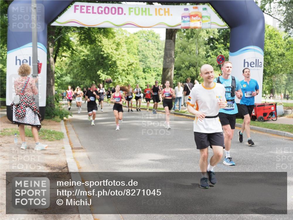 29.06.2025 - hella hamburg halbmarathon MichiJ http://msf.ph/oto/8271045 29.06.2025 10:55:50 Zwischen KM18-KM19 5166, 8256, 8563, 15369, 16687, 18189, 18910 meine-sportfotos.de