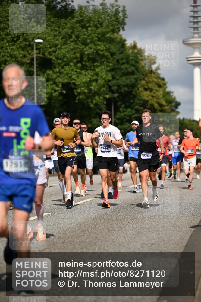 29.06.2025 - hella hamburg halbmarathon Dr. Thomas Lammeyer http://msf.ph/oto/8271120 29.06.2025 09:52:42 Kennedybrücke 1600, 1603, 2044, 2707, 2745, 2797, 2849, 2980, 3014, 5050, 5124, 6037, 6047, 6771, 7109, 7981, 8358, 9640, 9686, 10369, 11106, 11177, 11423 meine-sportfotos.de