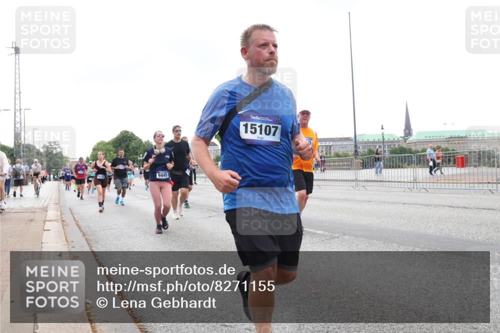 29.06.2025 - hella hamburg halbmarathon Lena Gebhardt http://msf.ph/oto/8271155 29.06.2025 10:46:20 Lombardsbrücke 1004, 1100, 1429, 1465, 1532, 1555, 1608, 1837, 1867, 1868, 2398, 2423, 2500, 2697, 2773, 2813, 2951, 2954, 3410, 3469, 4104, 4119, 4223, 4355, 4448, 4572, 4604, 5697, 5703, 5769, 5770, 5854, 5892, 6068, 6124, 6161, 6333, 6392, 7303, 7364, 7368, 7374, 7605, 7767, 7894, 7960, 7983, 8047, 8551, 8700, 9120, 9121, 9129, 9337, 9426, 9445, 9691, 10153, 10230, 10511, 11358, 11361, 11876, 11910, 12298, 12333, 12507, 12522, 13969, 14261, 15852, 16882 meine-sportfotos.de